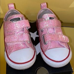 Converse toddler Pink Glitter Chuck Taylors, sz 6.